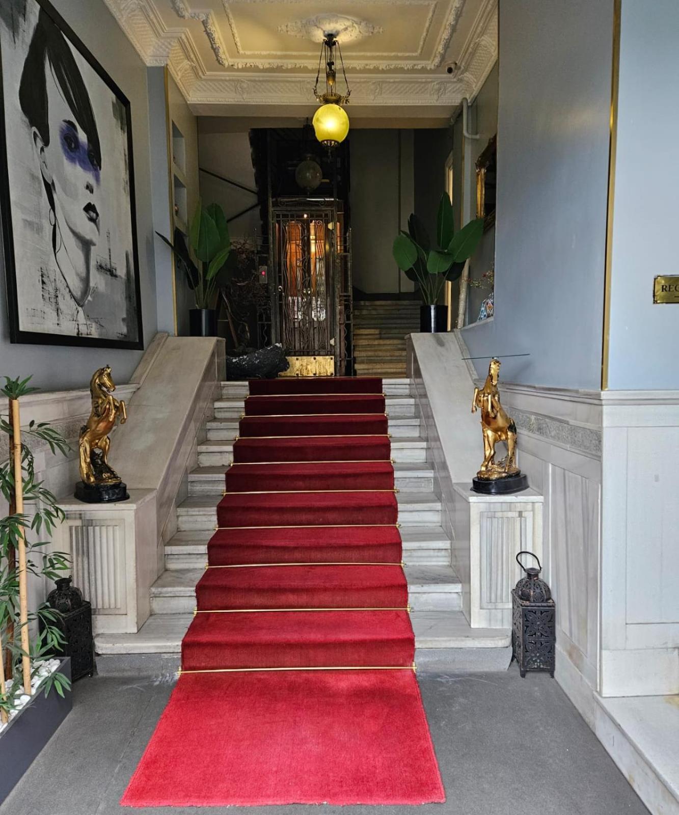 Lina Hotel Taksim Pera Istanbul Exterior photo